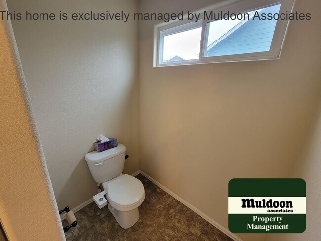 Building Photo - ? Bright & Spacious 3-Bedroom Home w/ 3-Car Garage