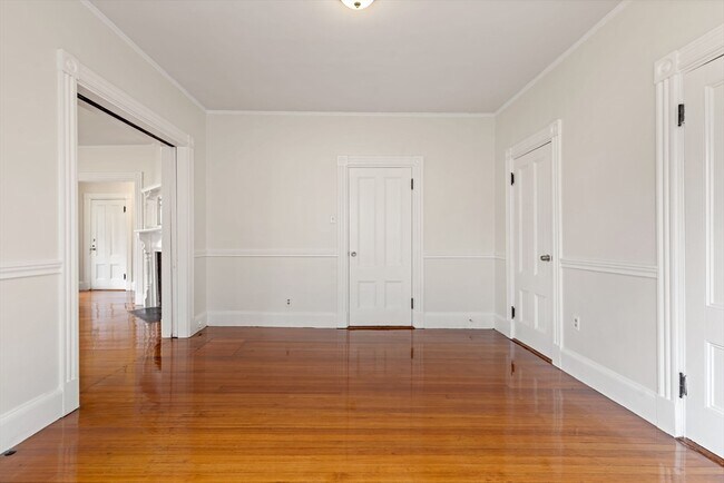 Building Photo - 247-249 Park St