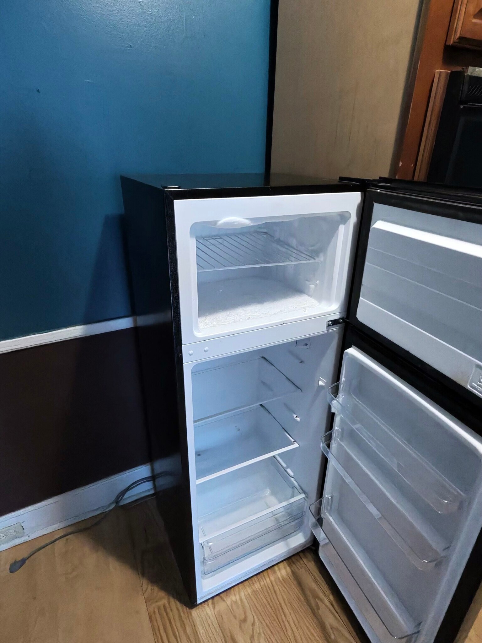 Kitchen refrigerator - 219 West Bell Street