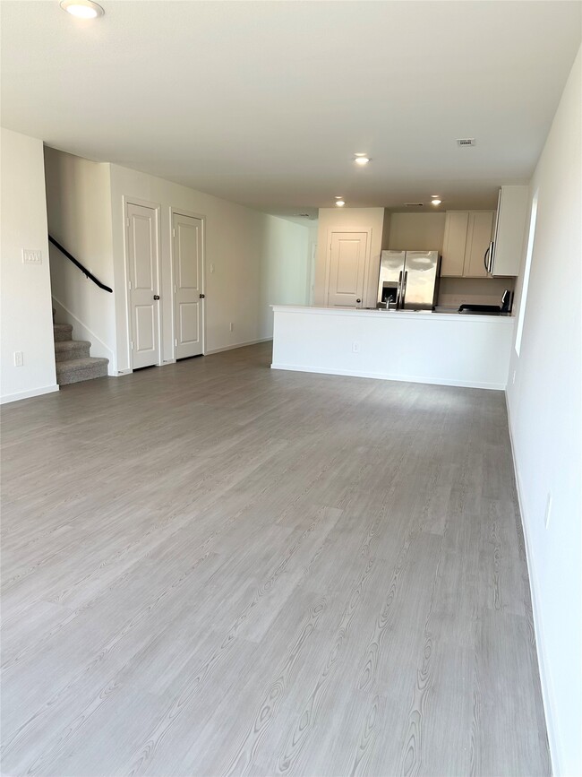Building Photo - 16477 Blossom Grv Dr