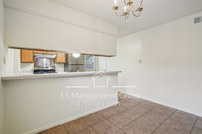 Building Photo - 6604 Cherryleaf St