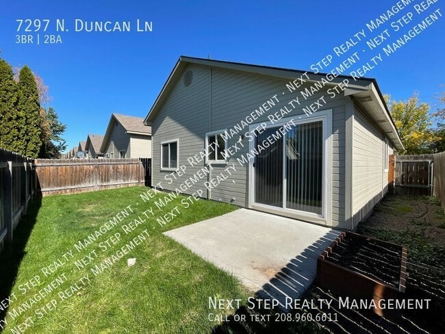 Building Photo - 3 Bed 2 Bath - NO SECURITY DEPOSIT REQUIRED!