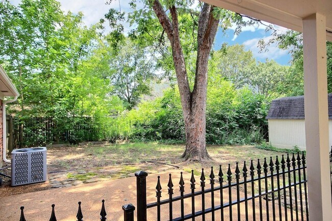 Building Photo - 1074 Tararidge Dr