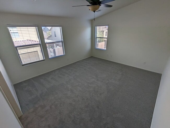 Building Photo - 10807 Mason Hill Ave