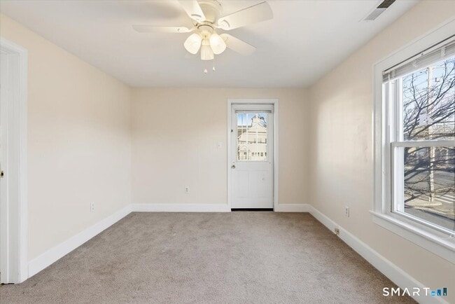 Building Photo - 194 Cherry St