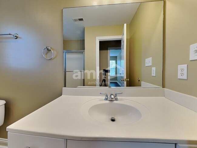 Building Photo - 8209 Jade Tree Ln