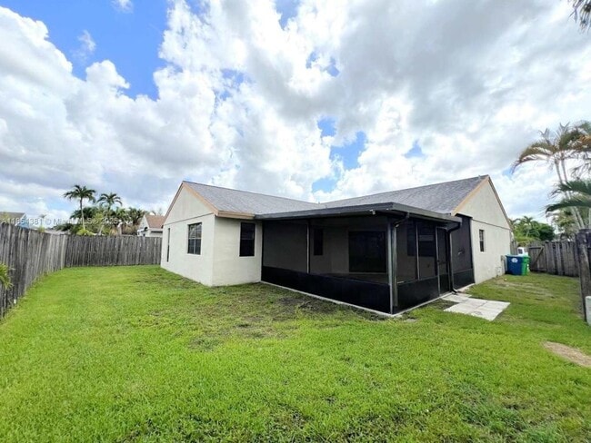 Building Photo - 1389 SW 151st Ave