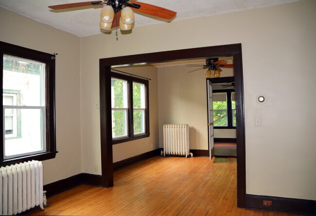 Building Photo - 3115 Girard Ave S