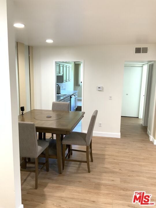 Building Photo - 5218 Raintree Cir