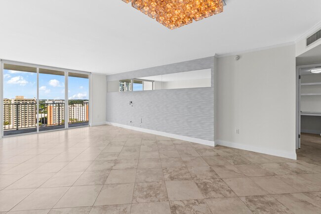 Building Photo - 2801 NE 183rd St