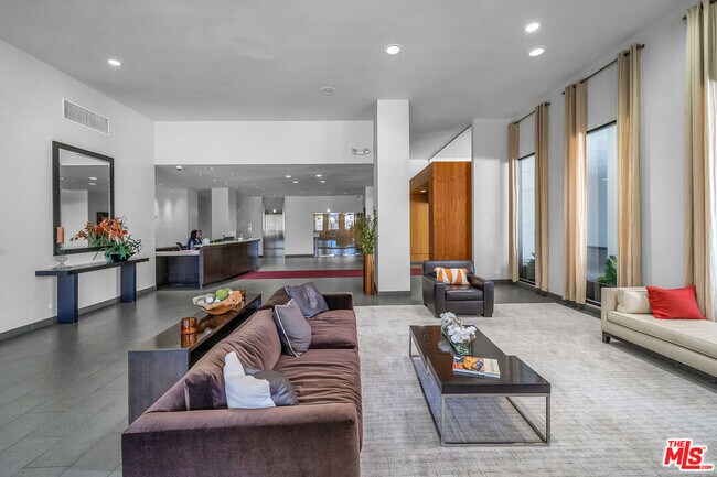 Building Photo - 10501 Wilshire Blvd