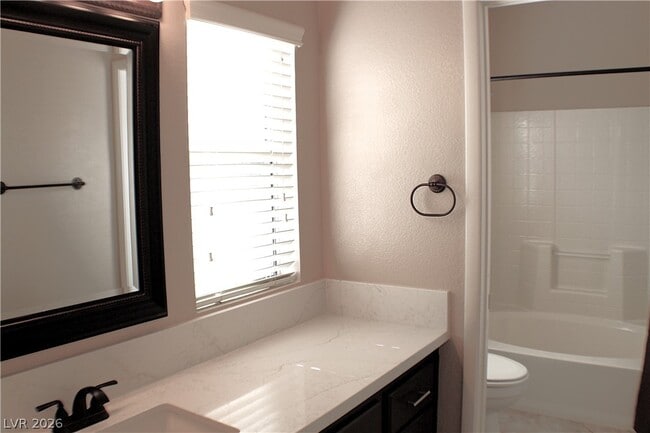 Building Photo - 251 S Green Valley Pkwy