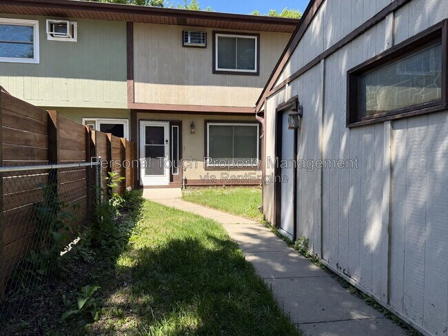 Building Photo - 3079 22nd St S