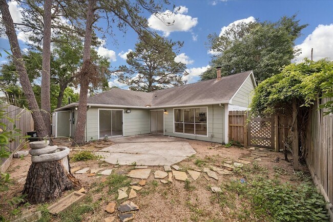 Building Photo - 9214 Grandview Park Dr