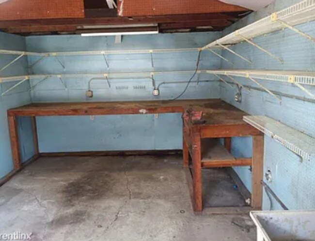 Building Photo - 3363 W 132nd St