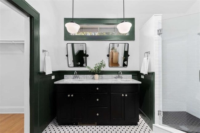 Building Photo - 987 Alloway Pl SE