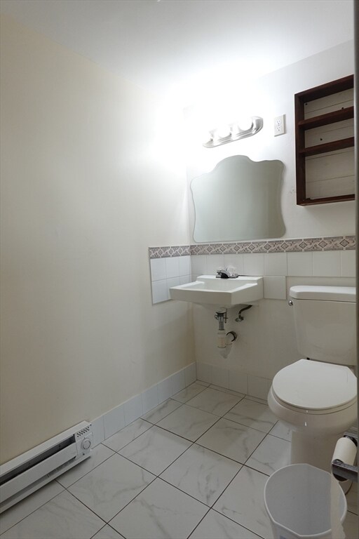 Building Photo - 37 Skyline Dr