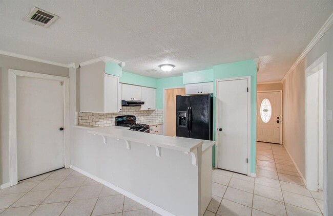 Building Photo - 17543 Methil Dr