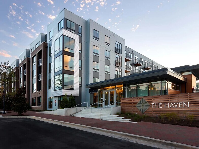 Building Photo - 145 Riverhaven Dr