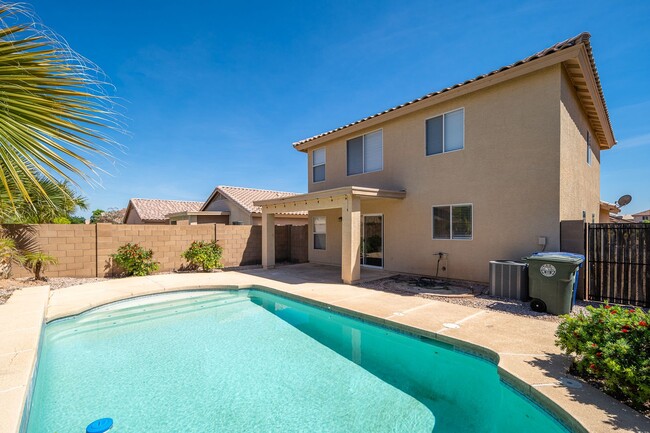 Building Photo - Summer in Phoenix...Got a Pool? This Beaut...