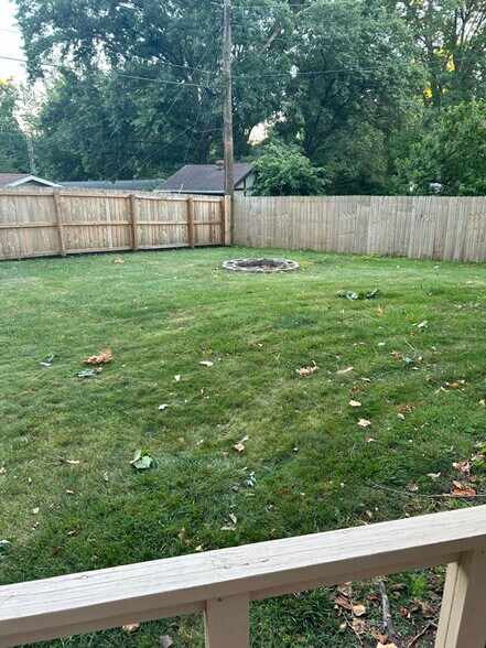 Building Photo - 19 Eton Ct