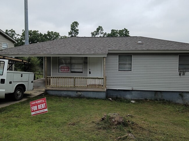 Building Photo - 512 Libby Ln