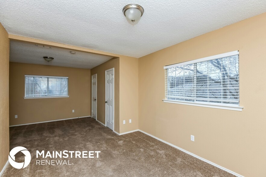 Building Photo - 2208 Havenwood Dr