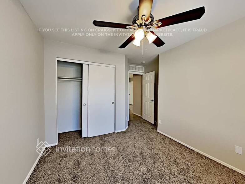 Building Photo - 12729 W Dreyfus Dr