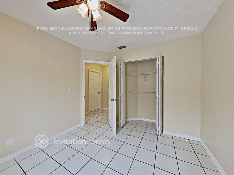 Building Photo - 16940 SW 142nd Pl