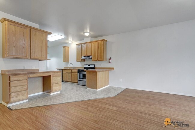 Building Photo - 1105 W 34th Ave