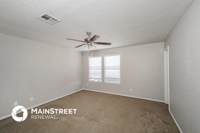 Building Photo - 6210 Lake Superior St