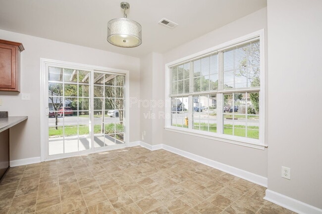 Building Photo - 1535 Ikes Pond Ln