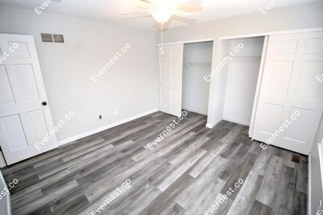 Building Photo - 1370 Timothy Ridge Dr