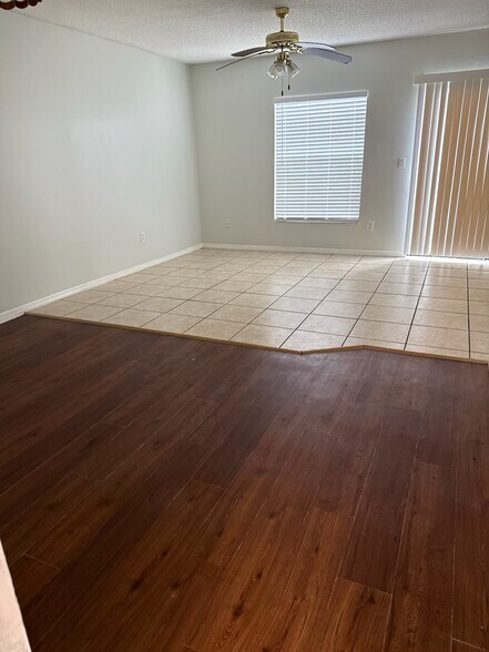 Building Photo - 6233 Yorktown Dr