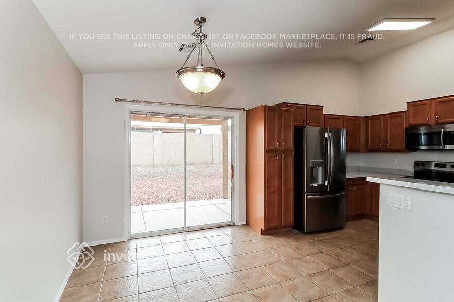 Building Photo - 11538 W Palo Verde Ave