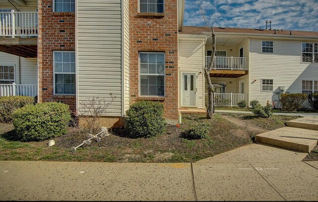 Building Photo - 178 Lackland Ave