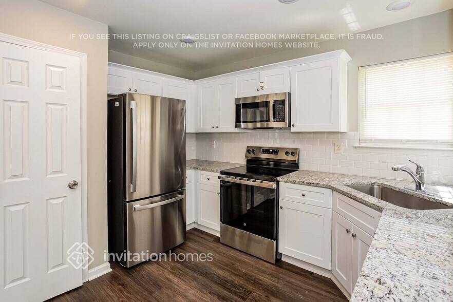 Building Photo - 8617 Berrybrook Ln