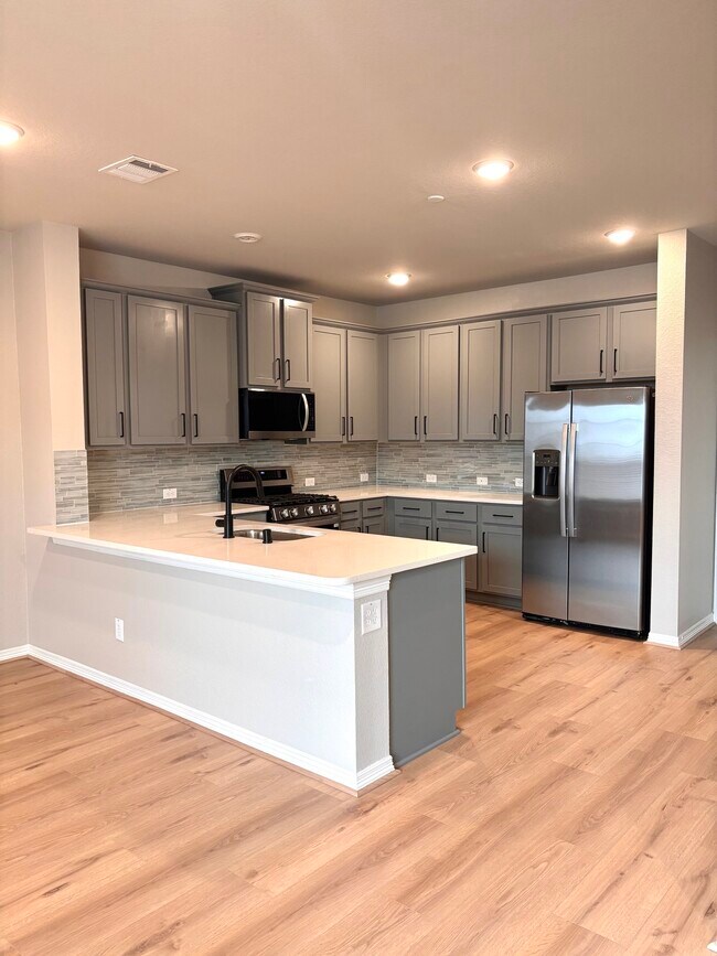 Building Photo - 2830 Scanlan Mdw