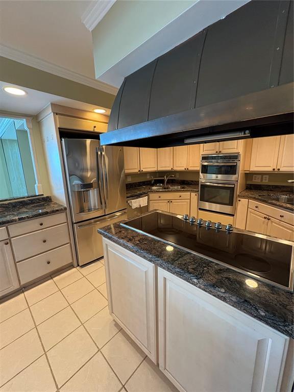 Building Photo - 675 S Gulfview Blvd