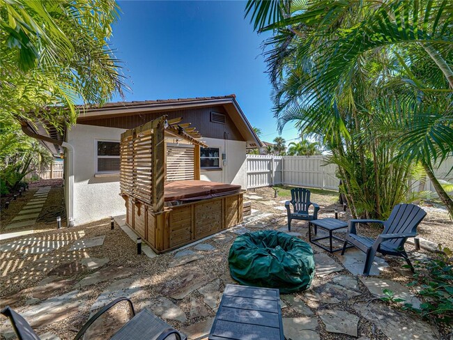 Building Photo - 7125 Shore Dr S