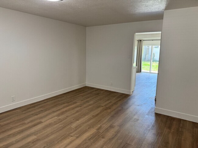 Building Photo - 235 W 400 N