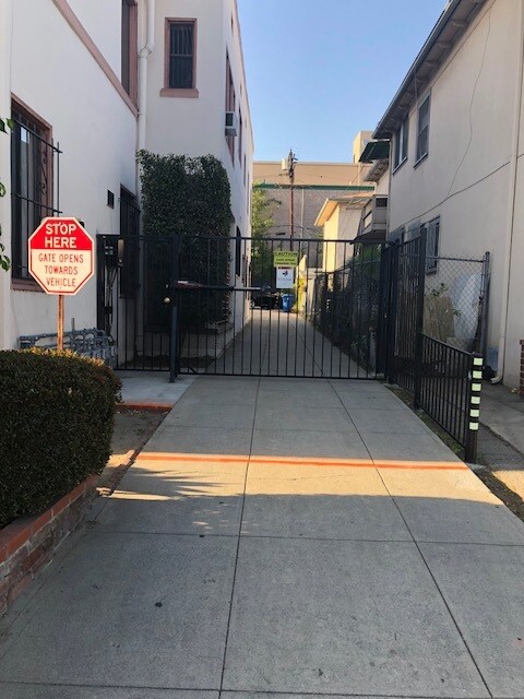 Driveway to parking - 5911 Carlton Way