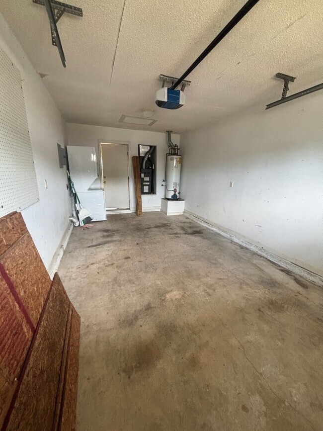 Building Photo - 1129 Ivey Terrace