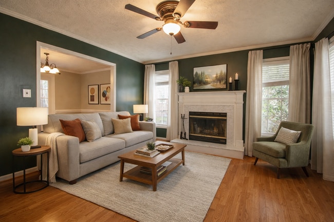 Building Photo - 3 Bedroom 2.5 Bathroom with Bonus Room!