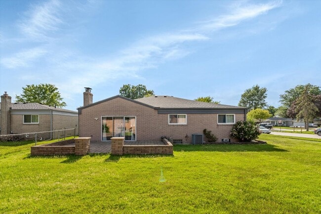 Building Photo - 37400 Hacker Dr