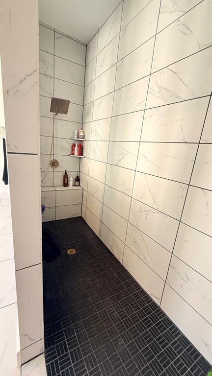 Building Photo - 20721 Dustin Ln