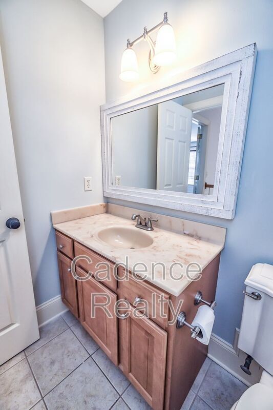 Building Photo - 205 N Sea Lily Ct