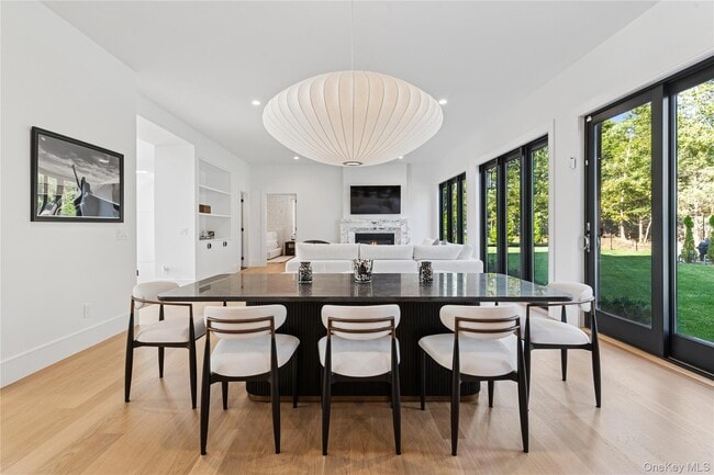 Building Photo - 4 Margareta Ct