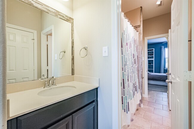 Building Photo - 27002 Calaway Falls Ln