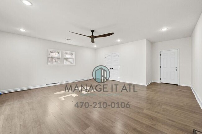 Building Photo - FULLY remodeled 4-bedroom, 2-bathroom house in Gainesville!
